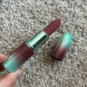 MAC Cosmetics Macximal matte lipstick